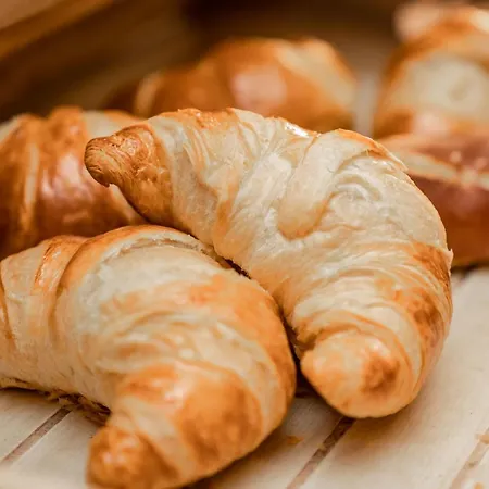 Beim Schupi מלון