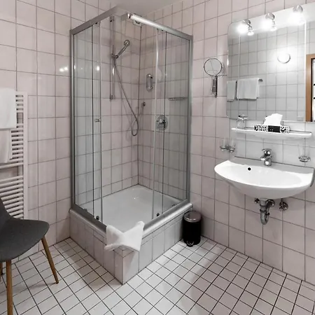 Beim Schupi מלון