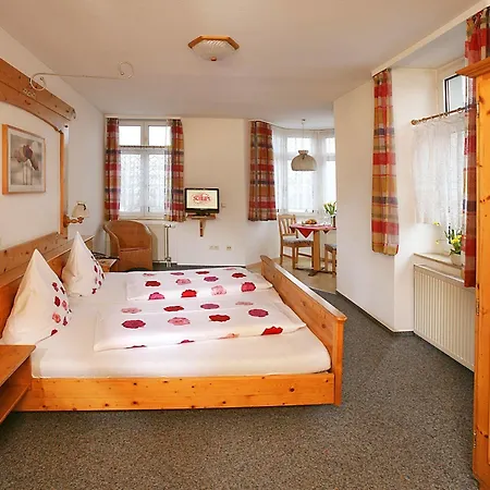 מלון Beim Schupi